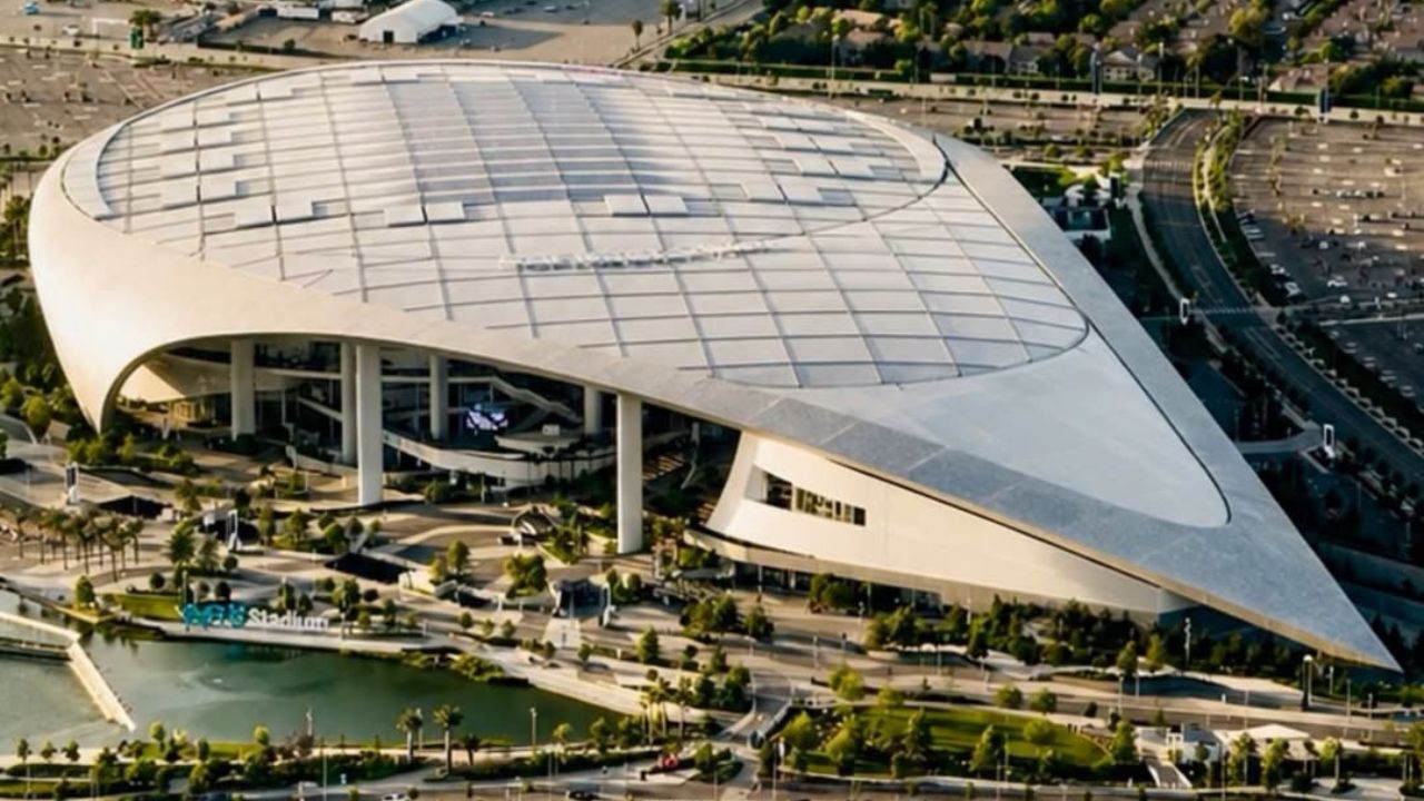SoFi Stadium : Los Angeles, California 